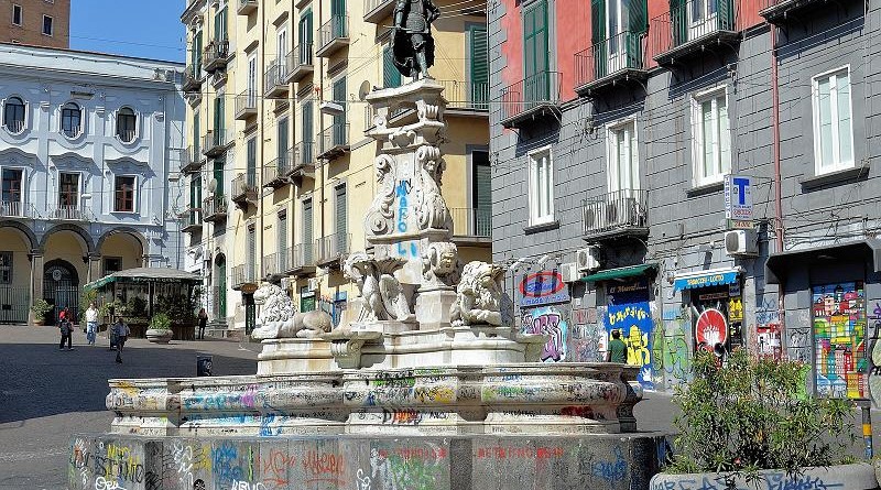 005 - Fountain Monteoliveto, Napoli