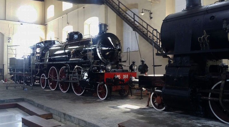 locomotiva 685.069 fine lavori di restauro