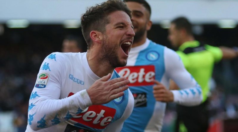 Napoli's Dries Mertens jubilates after scoring the goal during the Italian Serie A soccer match SSC Napoli vs Torino FC at San Paolo stadium in Naples, Italy, 18 December 2016.
ANSA/CESARE ABBATE