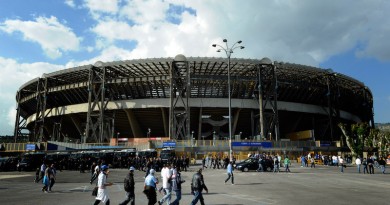 NAPOLI, ITALY - OCTOBER 21:  A General View of the Stadio San Paolo on October 21, 2010 in Napoli, Italy  (Photo by Claudio Villa/Getty Images)
