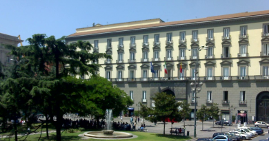 Piazza Municipio Napoli