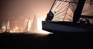 Serata e partenza notturna Regata dei Tre Golfi 2016
Napoli, 13 Maggio 2016
Photo ©Francesco Rastrelli protected by Copyright
Editorial use only for press release