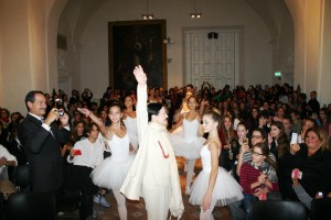 Performance liceo coreutico con carla fracci