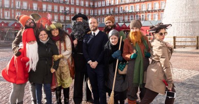 Delegaci¢n europea de la Navidad en Plaza Mayor