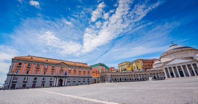 NAPOLI_Palazzo Salerno vista frontale 3