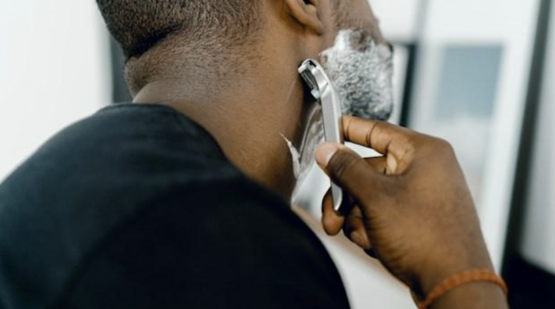 Come radersi la barba  consigli per una rasatura impeccabile