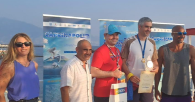 Nuoto, festa per la prima Capri-Torre del Greco