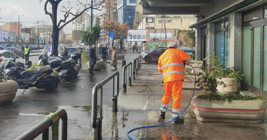 Via Marina, maxi raccolta di rifiuti